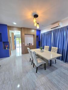 Lee poolvilla private40