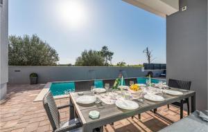 Nice Home In Privlaka With Wifi