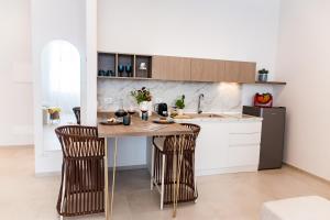 Acquamarina Suites by MONHOLIDAY