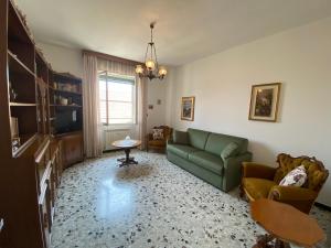 Ampio appartamento vista mare per 6 persone