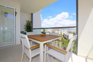 Estepona Port Apartment OLABLANCA