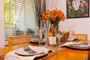 Spacious 2BR Apt Kremena 10 minutes walk to Center