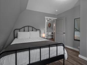 The Barn at Sharp Run-Modern Barn in the heart of Amish Country