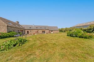 Maisons de vacances Les gites de Poulyot : photos des chambres