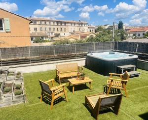 Appartements Appartement d-exception avec jacuzzi 160m2 : photos des chambres