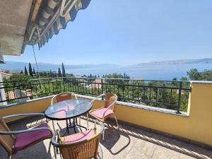 BLAZ 3 - Apartment 5 pax, terrace with sea view, 150 m from the beach