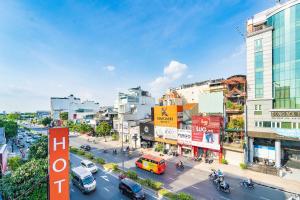 Dancenter Joy Inn Hotel Tan Binh Near Tan Son Nhat Airport