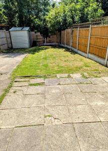 3 bed home with parking