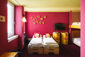 Palomabude room in Superbude Hotel Hostel St. Georg