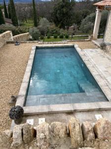 Maisons de vacances Maison dans un hameau avec piscine : Maison 2 Chambres