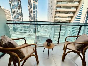 Stylish 1br Merano Tower Pool Parking