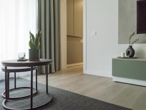 Nexus Olive Apartment Plaza With Parking