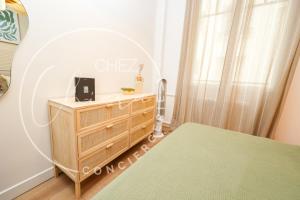 EIFFEL TOWER Charming and Modern Flat