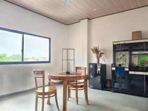 Firdaus Studio Apartments