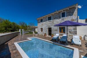 Villa Azi, a cozy mediterranean hideaway, peaceful and fenced