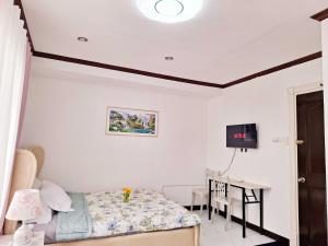 EA2 Family Apartment Room Transient Home Near SM Ecoland, Davao Coastal Road and Ecoland Bus Terminal