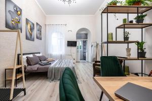 Дім з двориком, центр, море