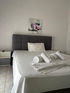 bareta apartments