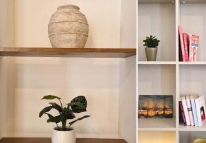 Nestor&Jeeves - NISSA - Central location