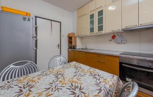 Lovely Home In Zadar With Wifi