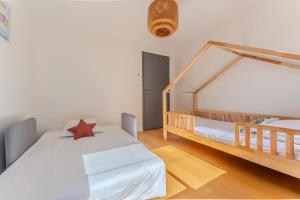 Villas Maison de Village en Pierre Piscine - 8 personnes : photos des chambres