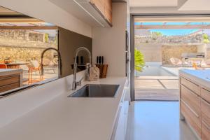 Villas Maison de Village en Pierre Piscine - 8 personnes : photos des chambres