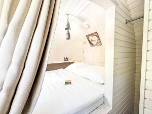 Holiday Home Tiny Haus Vierseenblick Nummer 1 by Interhome