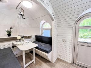 Holiday Home Tiny Haus Vierseenblick Nummer 1 by Interhome