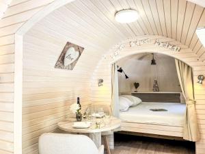 Holiday Home Tiny Haus Vierseenblick Nummer 2 by Interhome