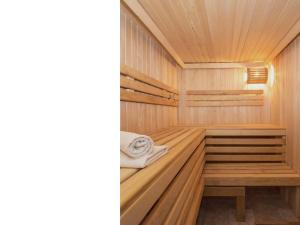 Maisons de vacances Gite confortable avec Wi-Fi, sauna, proche activites nature - FR-1-410-472 : photos des chambres