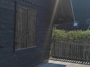 Chalets Chalet montagnard confortable a Super Besse avec grand terrain et parking prive - FR-1-814-139 : photos des chambres