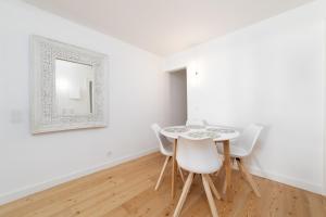 Unique 2 Bdr Apartment in the heart of lisbon