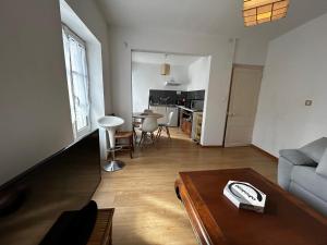 Appartements Appartement T2 au centre de La Roche-Posay avec WIFI - FR-1-541-177 : photos des chambres