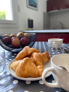 Independent F2 pool sauna garden