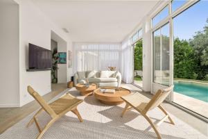 Central Luxurious Property