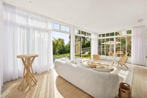 Central Luxurious Property