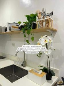 Your Happy Place in Batulao Artscapes - 2Br near Twin Lakes Tagaytay