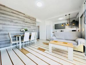 Beachfront apartment - La Mata