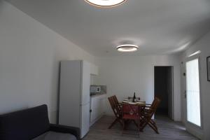 Appartements Le Dauphin du port : photos des chambres