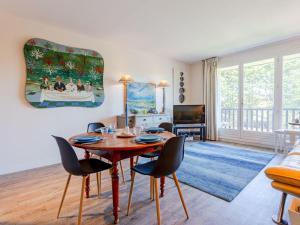 Apartment Eden Park-2 by Interhome