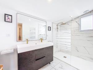 Maisons de vacances Holiday Home Charme de la Plage du Rouvran by Interhome : photos des chambres