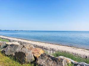 Maisons de vacances Holiday Home Charme de la Plage du Rouvran by Interhome : photos des chambres