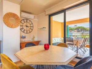 Apartment La Seniorie by Interhome