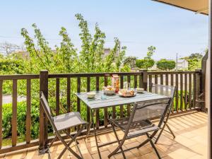 Apartment Le Surcouf-3 by Interhome