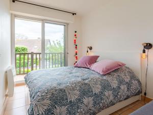 Apartment Le Surcouf-3 by Interhome