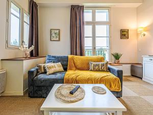 Apartment Le Château de Kergonano-26 by Interhome