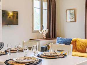 Apartment Le Château de Kergonano-26 by Interhome