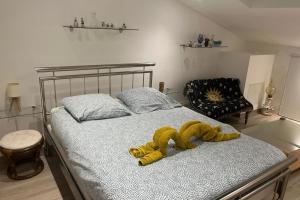 Renovated 1 bedroom apartment near sea