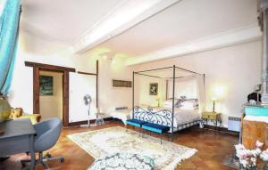 Maisons de vacances Gorgeous Home In Chalabre With Wifi : photos des chambres