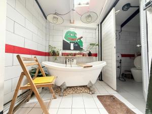 Dominol House l Entire Townhouse for 7 Guest l Near Nimman , MAYA, Old Town l